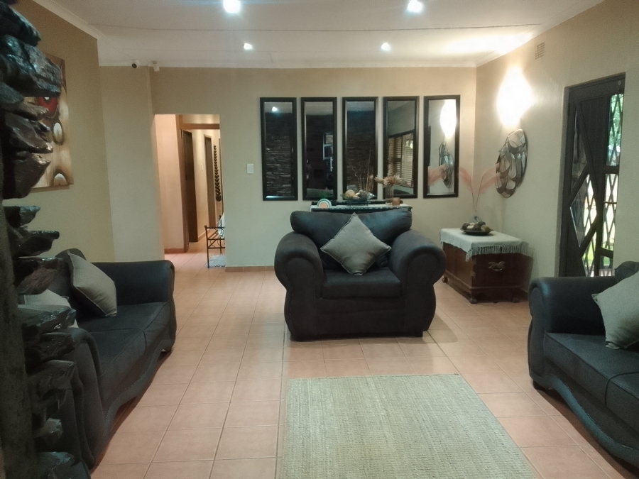 3 Bedroom Property for Sale in Protea Park North West
